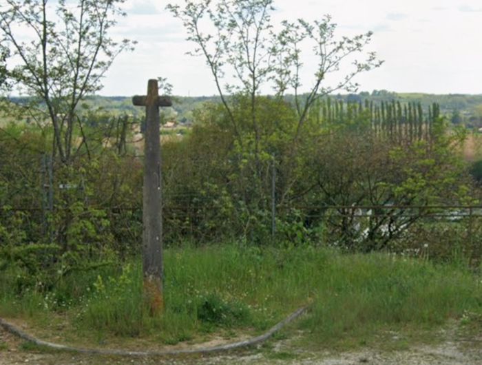 Visite libre : la croix de Squirs, Route de Frimont, La Réole