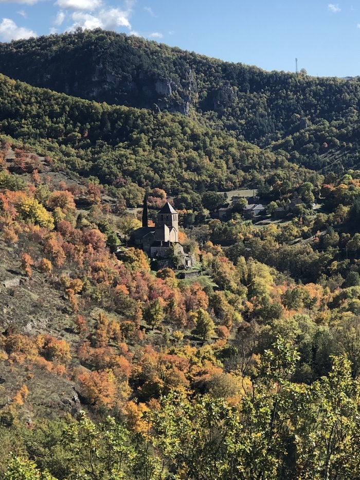 Visitez l’église Notre-Dame des Treilles, Église Notre-Dame-des-Treilles, La Roque-Sainte-Marguerite