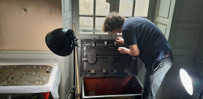 → Rencontre avec Rémy Geindreau : « Restauration du coffre de marine et du vélocipède », Musée Dupuy-Mestreau, Saintes